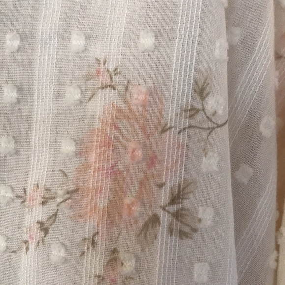 The GREAT sheer angel wing blouse size small - Picture 5 of 6